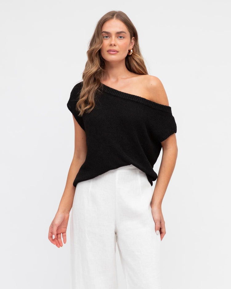 White Closet Top Mali Top - Black