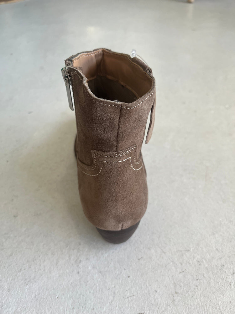 Human Shoes ankle boots Dee Ankle Boots - Sand Suede