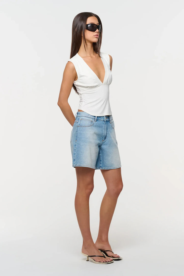 Abrand Jeans SHORTS 95 Mid Relaxed Short Karlie Rcy