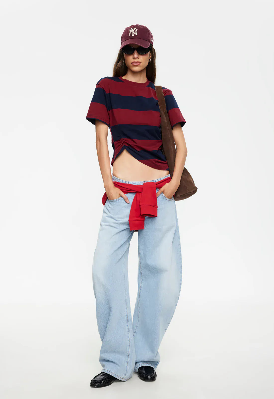 Lioness tee In Transit Tee - Burgundy Stripe