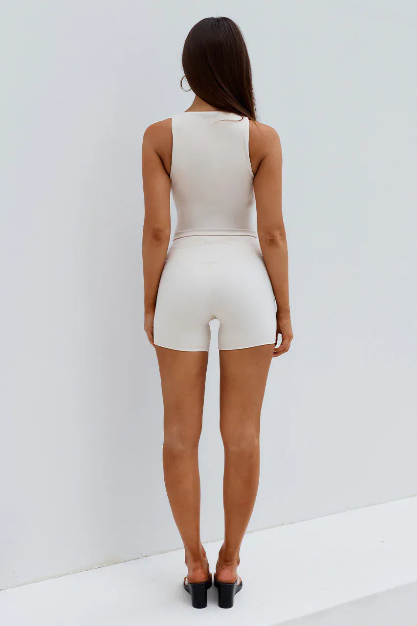 Runaway The Label activewear LOU CONTOUR SHORTS - BISCUIT