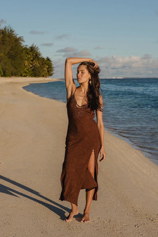 Marlo The Label Dresses Sveta Midi - Chocolate