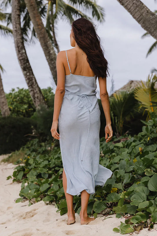 Marlo The Label Dresses Sveta Midi - Sky