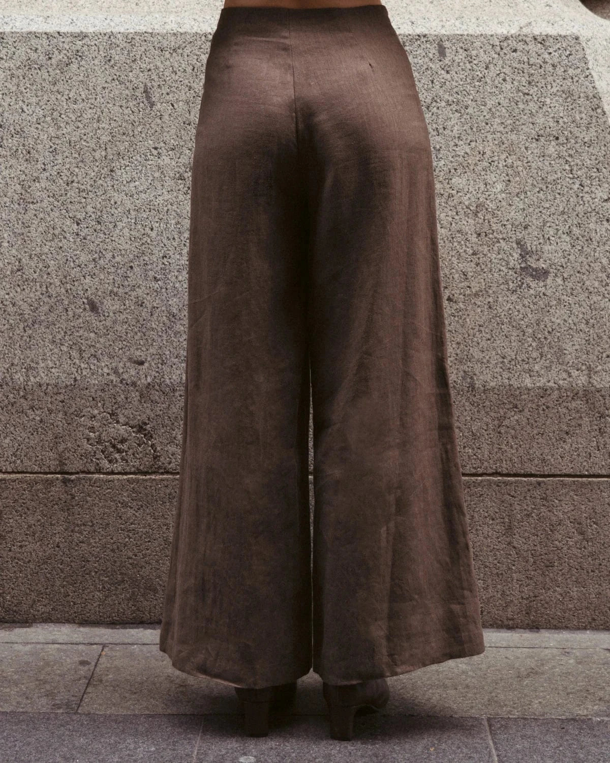 White Closet linen wide leg pants Tully Linen Pants - Choc