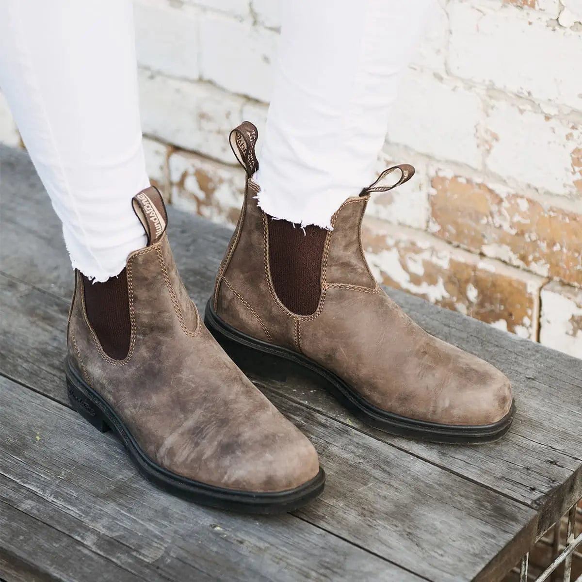 Blundstone #1306 Dress Chelsea Boots - Rustic Brown Blundstone #1306 Dress Chelsea Boots - Rustic Brown