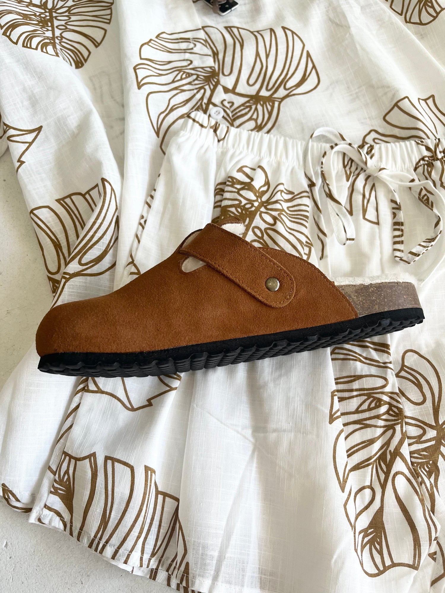 Human Shoes slides Lego - Tan Suede Slides